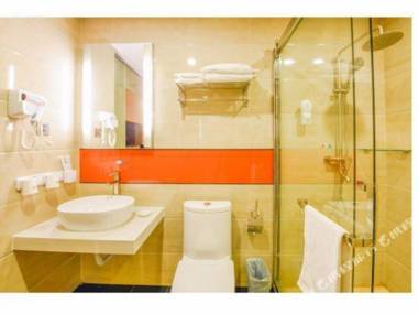 7 Days Premium (Laiwu Yingmou Street Reputation building)