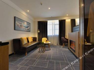 Noble Light Luxury Hotel