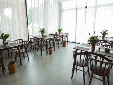 Shell Hotel Rizhao Lanshan District Bus Station