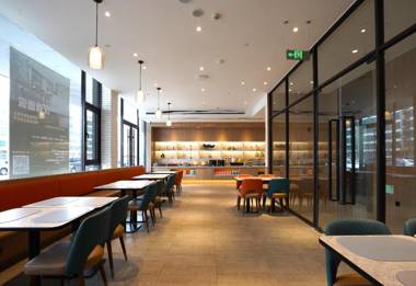 Hanting Hotel Rizhao Lanshan Bus Terminal