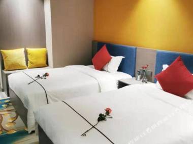 Xiangjiang Holiday Hotel