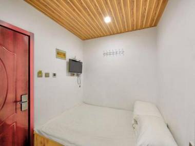 Pinyue Holiday Hotel