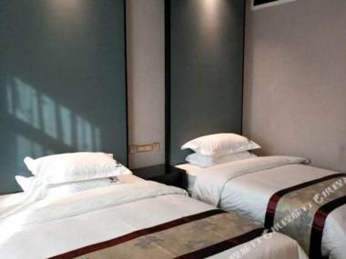 Silk Road Shenzhou Hotel