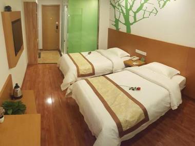 Vatica JiangSu XuZhou XinYi Railway Station Square Hotel