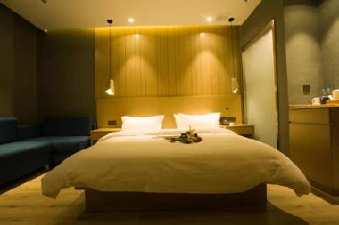 Starway Hotel Xinyi Nanjing Road