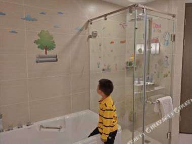 Hot Spring Valley Park Avenue Hotel