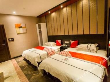 Chongyang Longteng Hotel