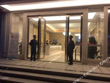 Vienna 3 Best Hotel (Poyanghu Avenue)