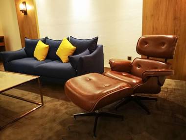 James Joyce Coffetel·Yan'an Railway Station Northwest Bureau Old Site