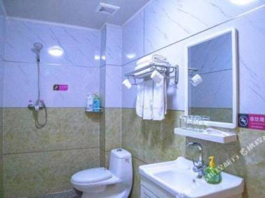 Dou Shi 118Lian Suo Jiu Dian (Lin Fen Hua Men Jing Qu Dian )