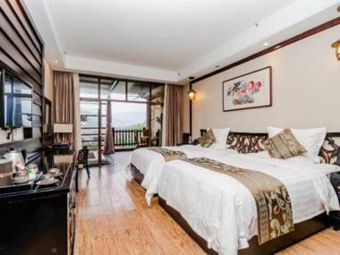 Guangyuan Jianmenguan Tianci Hot Spring Vacation Hotel