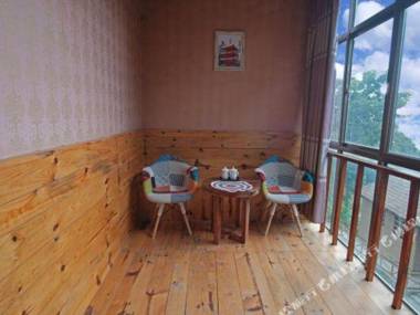 Wind's Whisper Inn Yuanyang