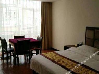 Cen Gong Yin He Jia Ri Hotel