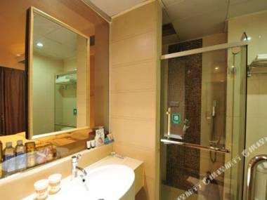 Ru Jia Rui Bo Yun Jiu Dian (Nan Zhang Jin Zhang Da Dao Dian )