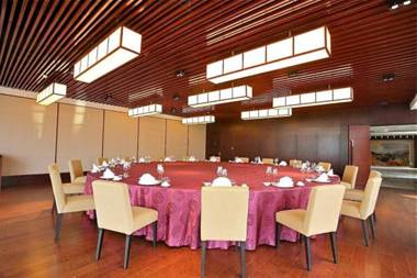 Ramada Suzhou Luzhi