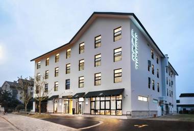 Cendre Hotel (Lingering Garden and Tiger Hill)