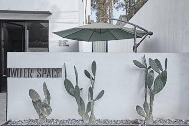 Suzhou Unique Space Design Art Hotel