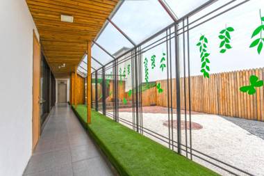 Hanting Hotel Suzhou Guanqian Street Yangyu Alley Metro Station