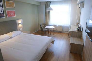 Hanting Hotel Changchun Railway Station