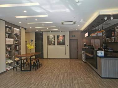 Hanting Hotel Changchun People's Square Jida Second Courtyard