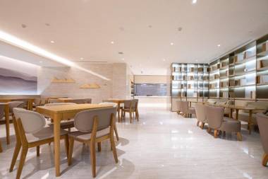 Ji Hotel Chuangchun Railway Station