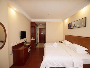 GreenTree Inn Hainan Haikou East Train Station East Fengxiang Road Business Hotel