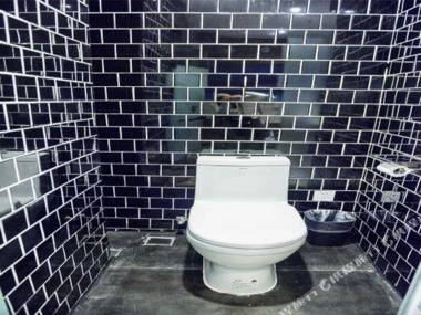 Jinglan LOFT Boutique Hotel (Hainan University)