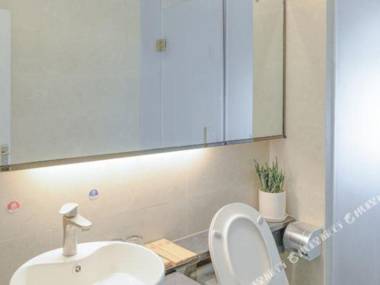 Xiaoshu Wushe Boutique Hostel