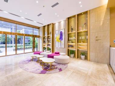 Lavande Hotel Anshun Center