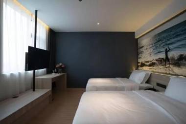 Atour Light Hotel Tangshan Exhibition Center