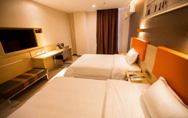 7Days Premium Tangshan Fengnan Shuang Lake Jinyuan