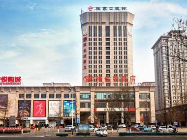 Vienna Hotel Hebei Qian'an Tianbo People's Square
