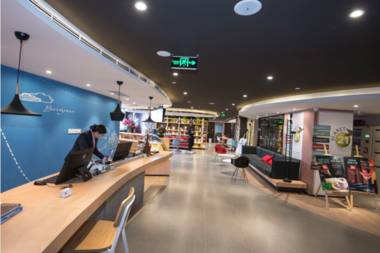 ibis Luoyang Baolong Square Hotel