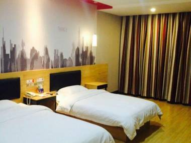 Jun Hotel Henan Luoyang Longmen Shiku Baolong City Square