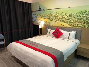 Jun Hotel Henan Luoyang Xin'an County Vocational Education Center