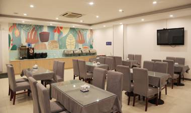 Hanting Hotel Luoyang Sports Center