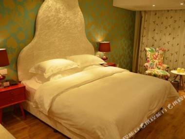 Luo Yang Zhong Zhou Guo Ji Fan Dian