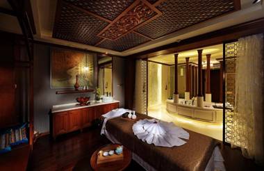HUALUXE Hotels & Resorts Kunming an IHG Hotel