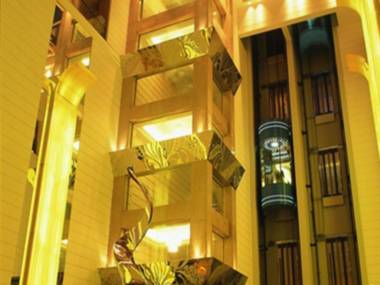 Berlin Holiday Hotel