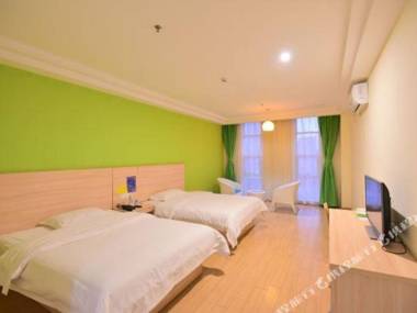 8 Inn (Dongguan Fenggang Xingao Shopping Mall)