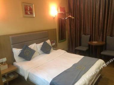 Moon Island Boutique Hotel