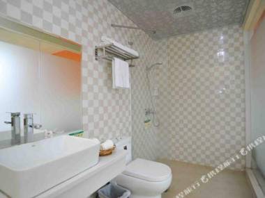 8 Inns Dongguan Shijie Branch