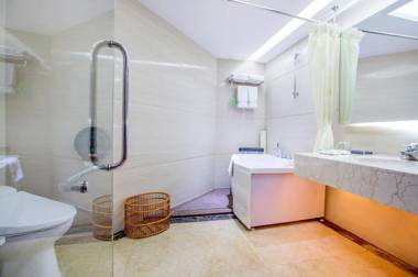 Zhongshan Louis Hotel