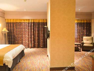 Qingshuiwan Hot Spring Holiday Village