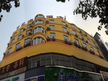 7Days Inn Kaifeng Daliang door
