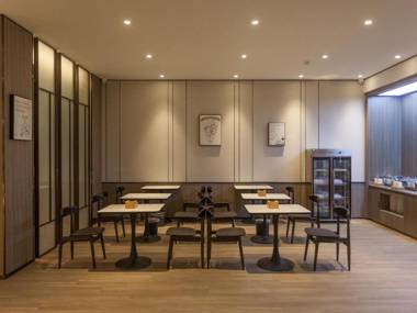 Hanting Hotel Kaifeng North Railway Station