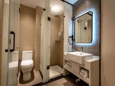 Up And In Henan Anyang Hongqi Road Wal-Mart