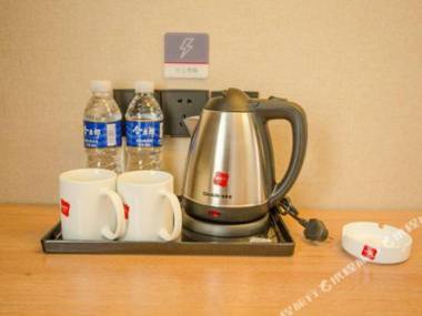 U Plus Hotel (Dabei street Tangyin County Anyang Henan Province)