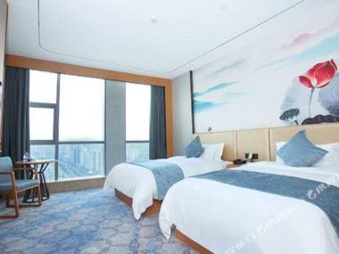 He Hotel