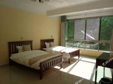 Liu Yang Da Wei Shan Kuai Le Xiang Cun Chai Huo Fan Nong Zhuang